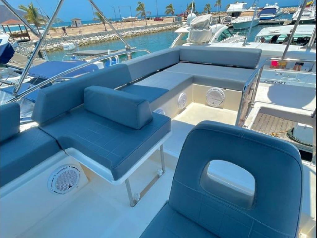 Azimut 48 Flybridge | Le Cote
