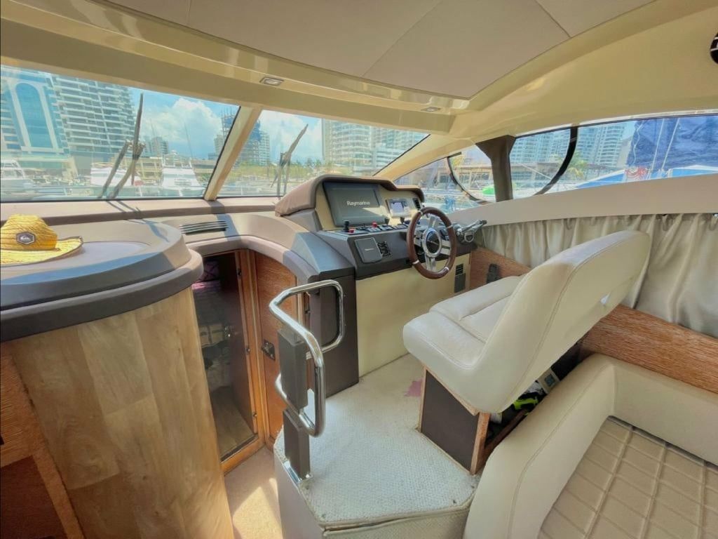 Azimut 48 Flybridge | Le Cote