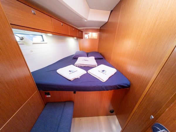 Bavaria Cruiser 46 | Simba