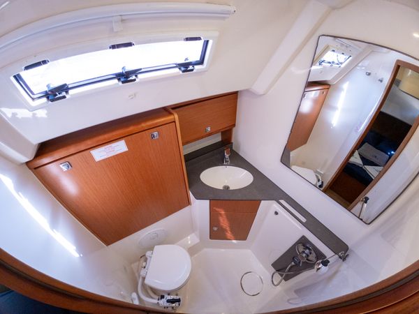 Bavaria Cruiser 46 | Simba