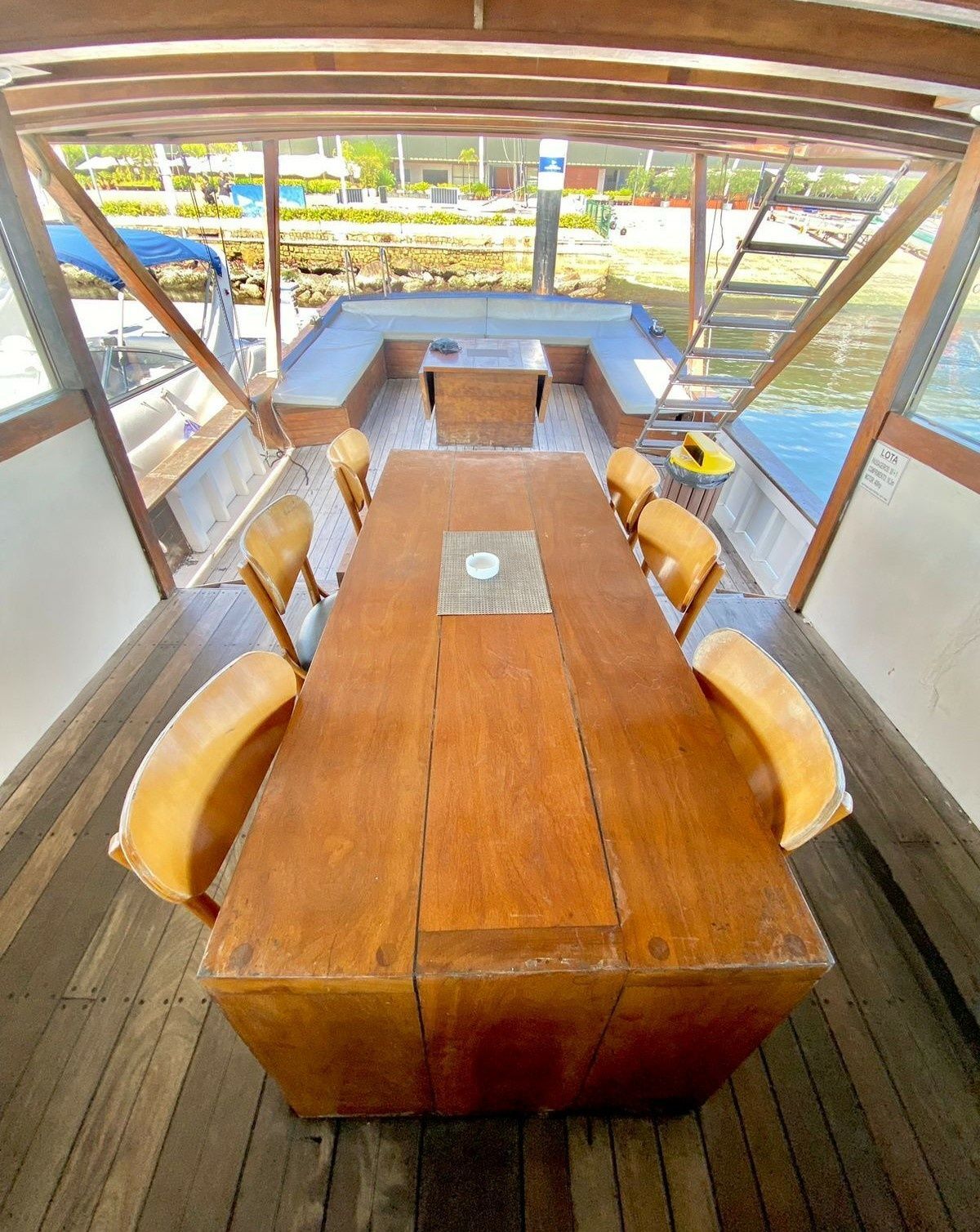 Custom Built 53 | Bota