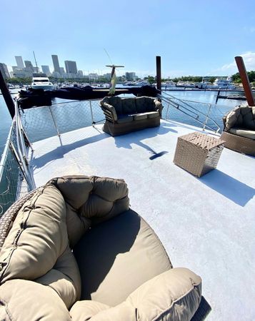 Custom Built 53 | Bota