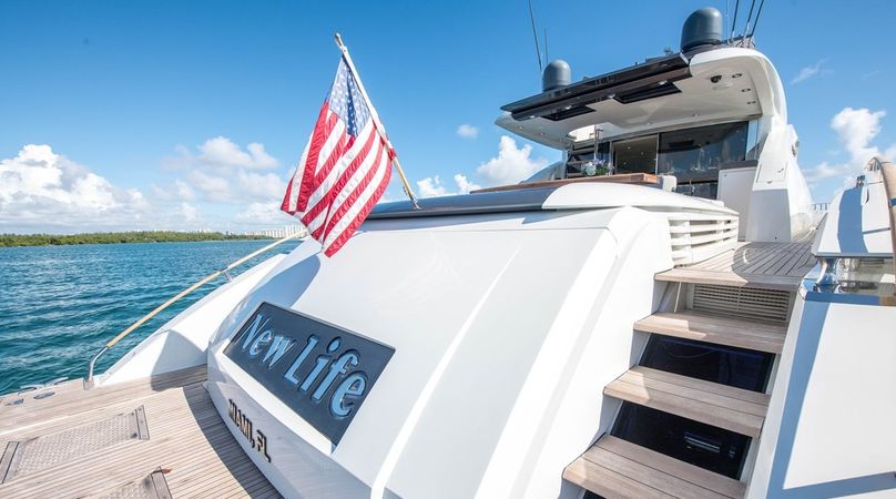 Lazzara 92 | New Life