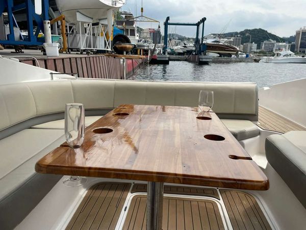 Real Class 300 | Sola Gratia