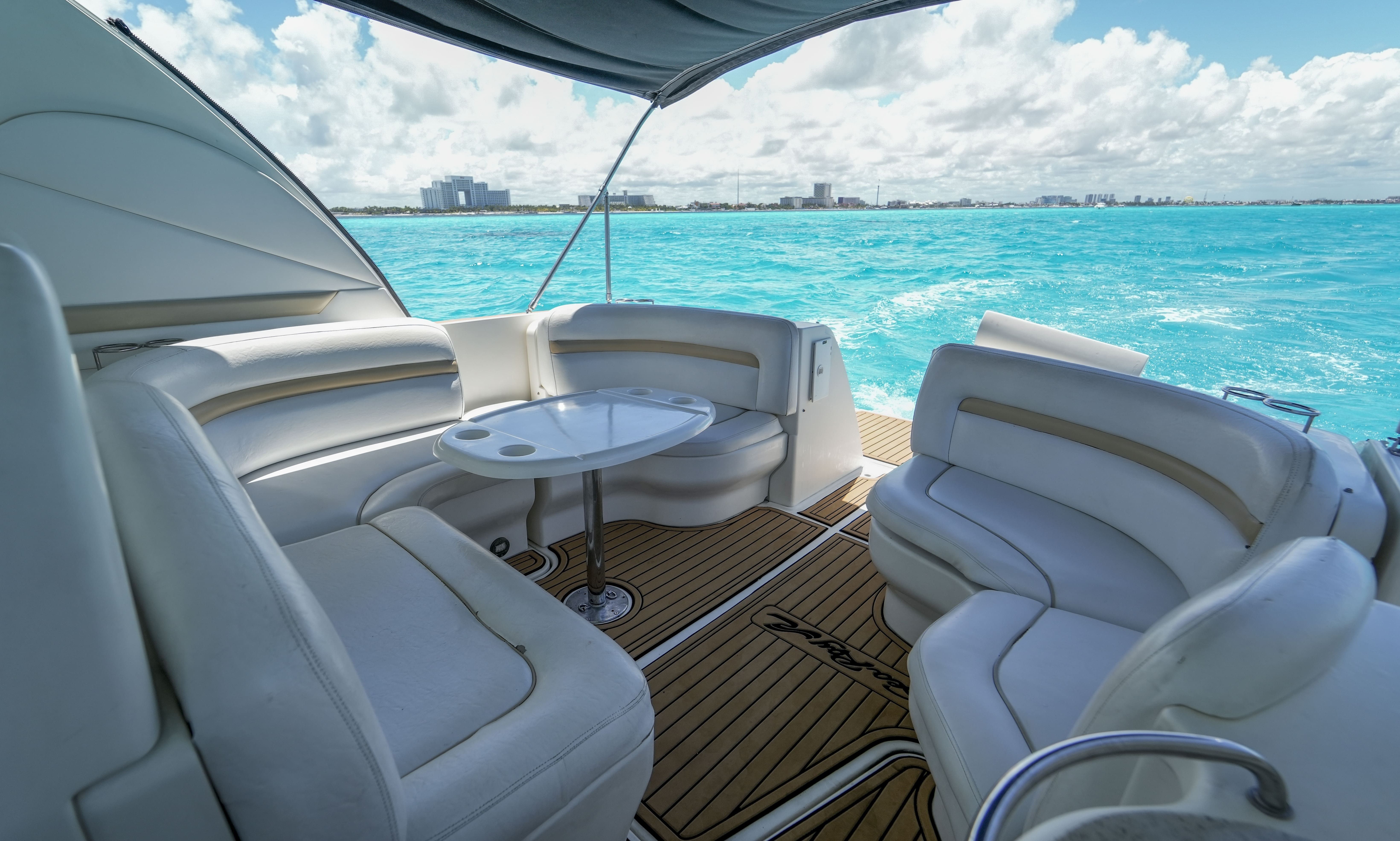 Sea Ray 410 Express | White Dreams