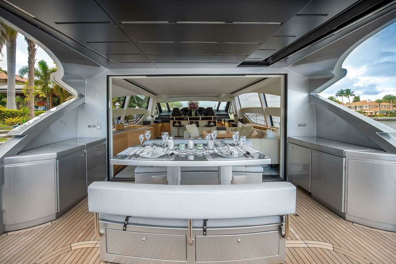 Pershing 82 | Milagros