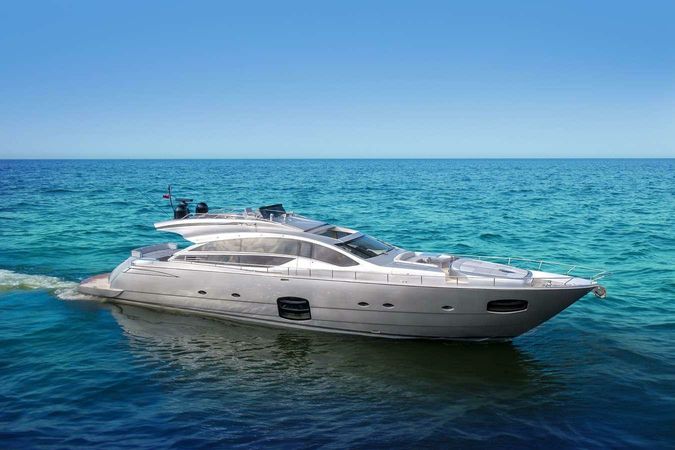 Pershing 82 | Milagros