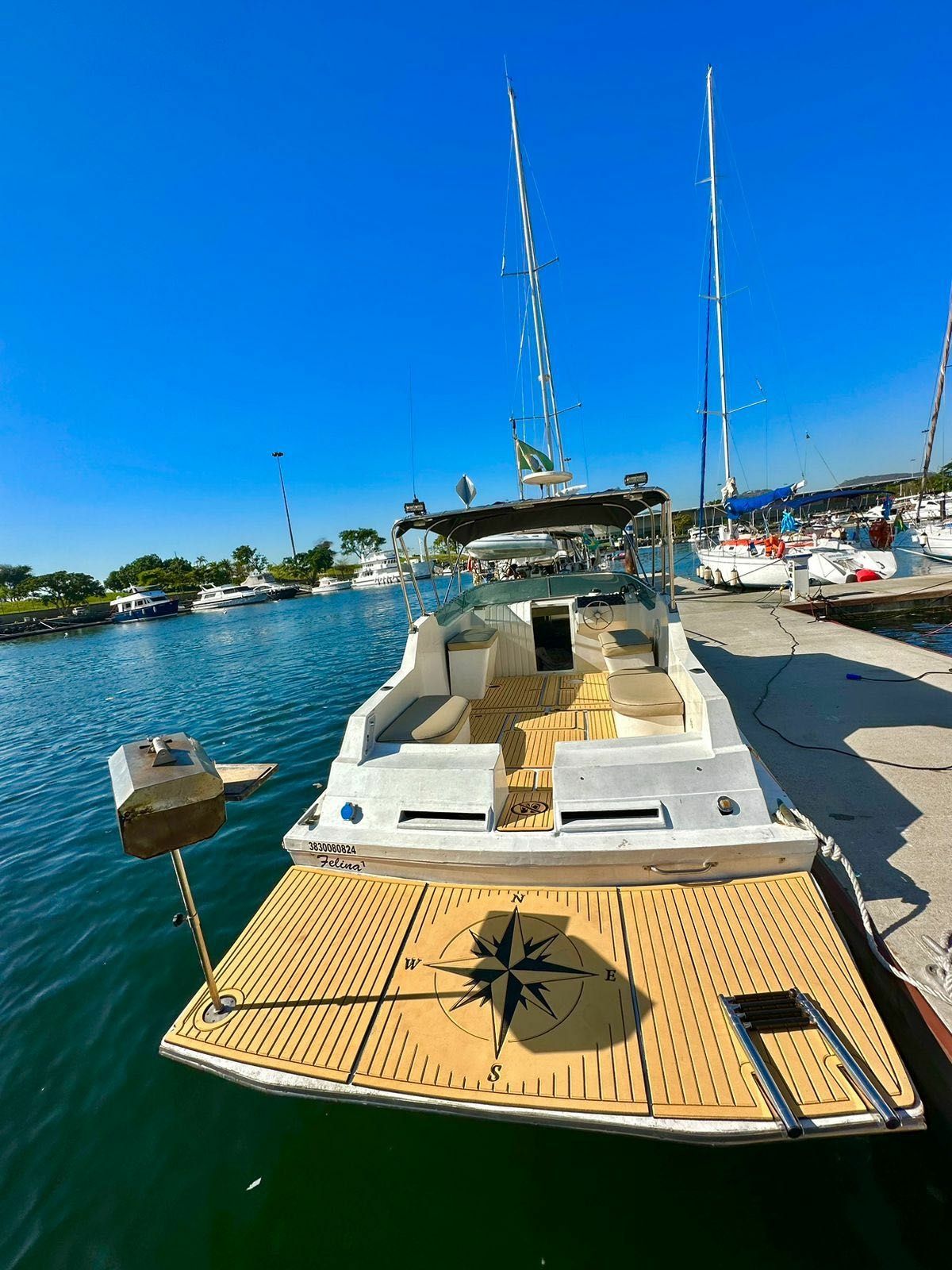 Custom Built 32 | Felina 1