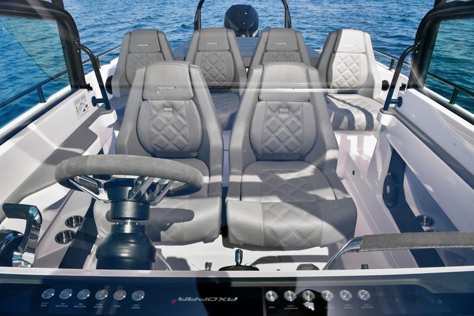 Axopar 28 TT | Salty Pan