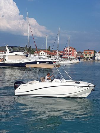 Quicksilver 555 Open | Activ