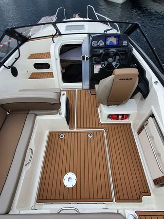 Quicksilver 675 | Simon