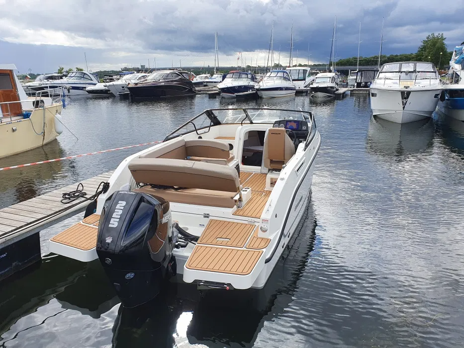 Quicksilver 675 | Simon