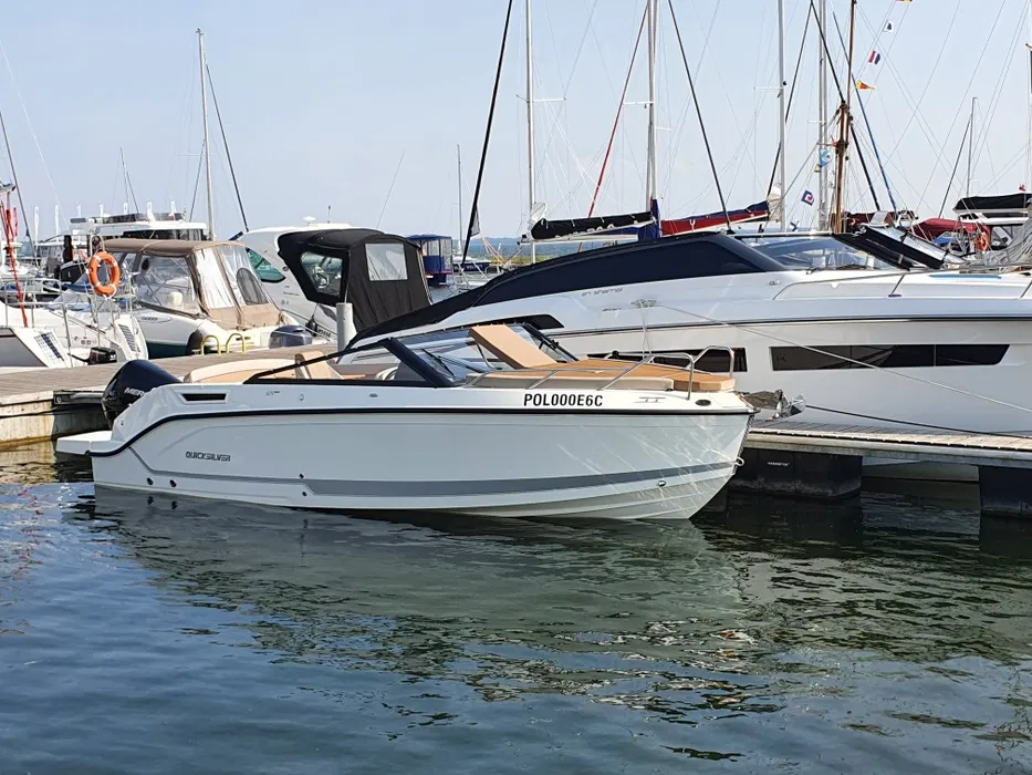 Quicksilver 675 | Simon