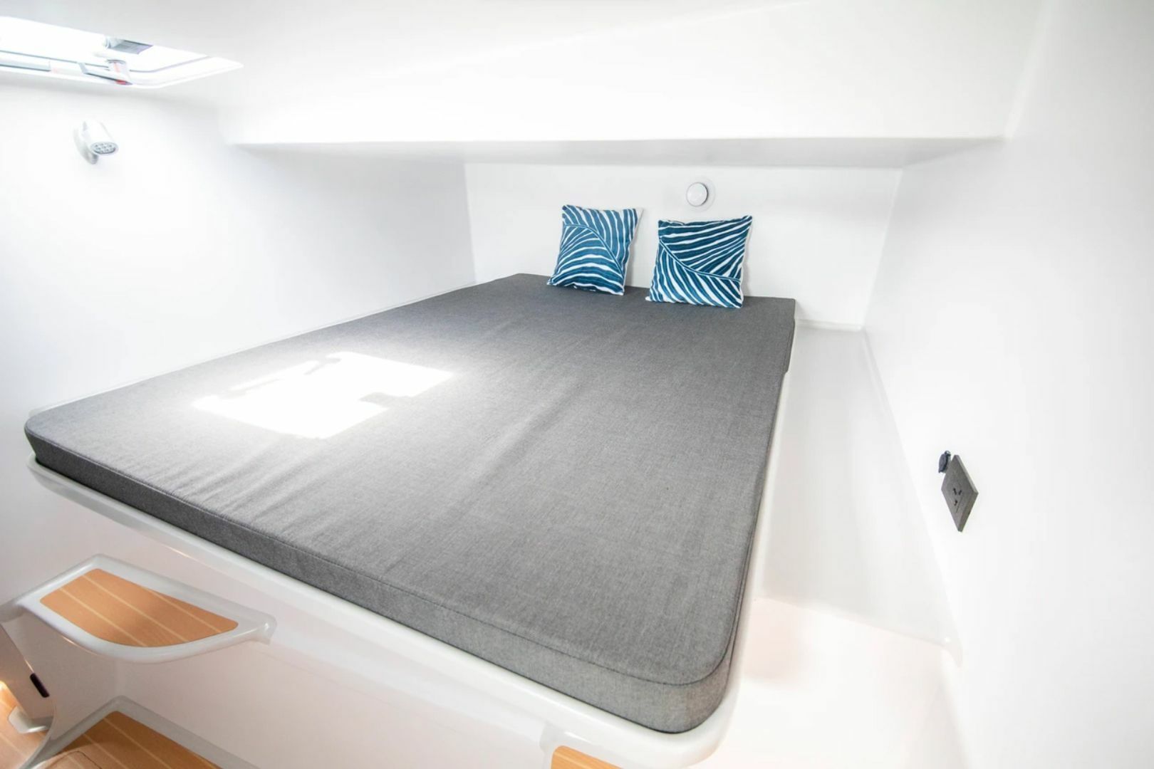 Stealth 47 | SeaExplorer