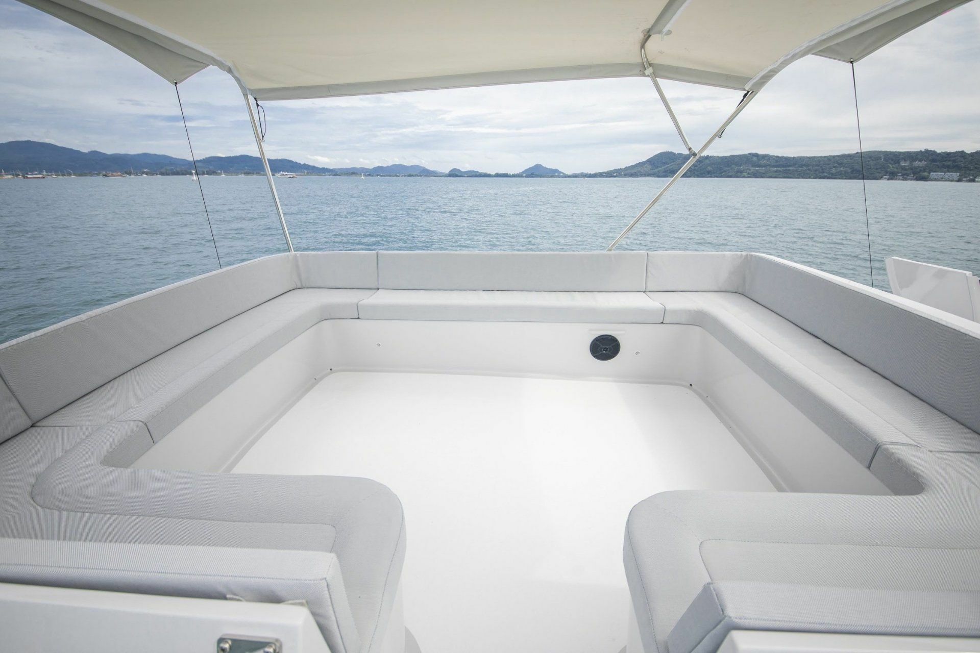 Stealth 47 | SeaExplorer