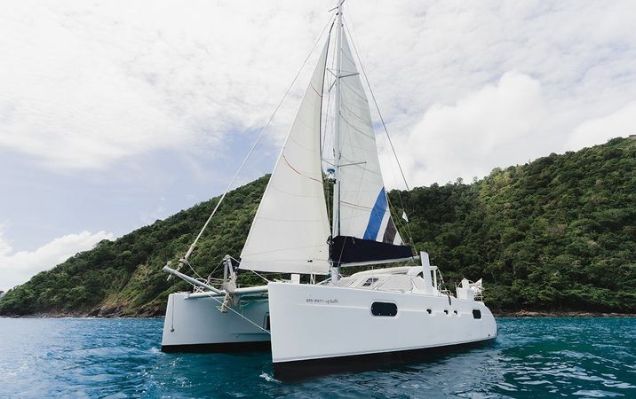 Catana 47 | Indigo