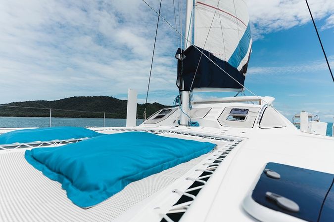 Catana 47 | Indigo