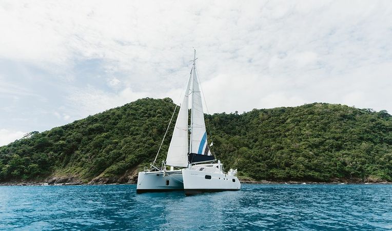 Catana 47 | Indigo