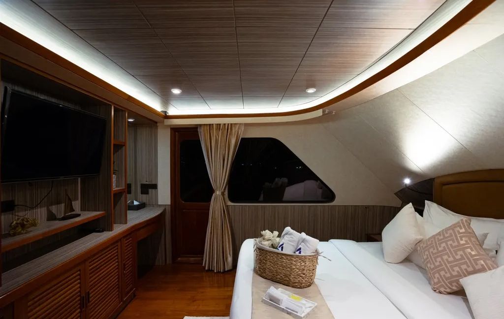 Custom Built 90 | Oracle