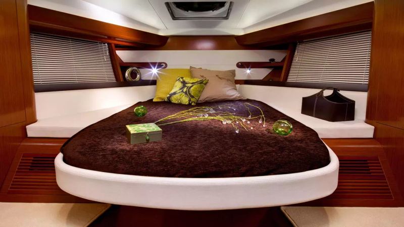 Beneteau Monte Carlo 42 | 16