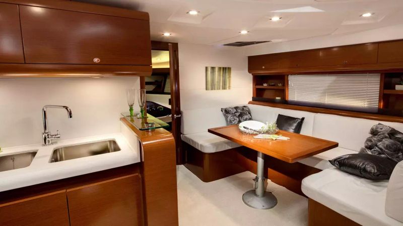Beneteau Monte Carlo 42 | 16