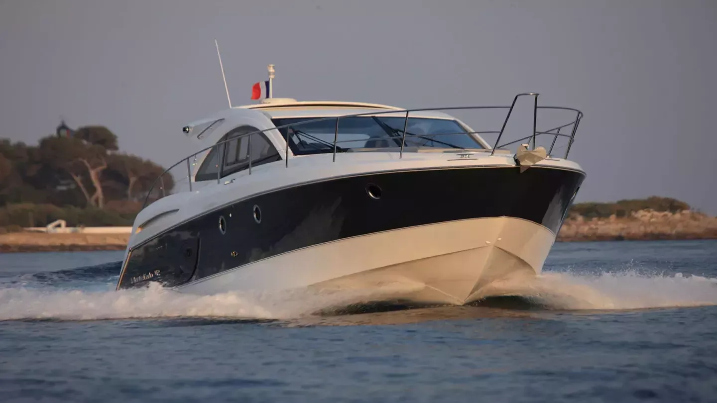 Beneteau Monte Carlo 42 | 16