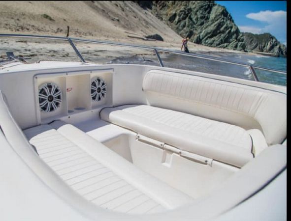 Boston Whaler 26 Outrage | Pachy