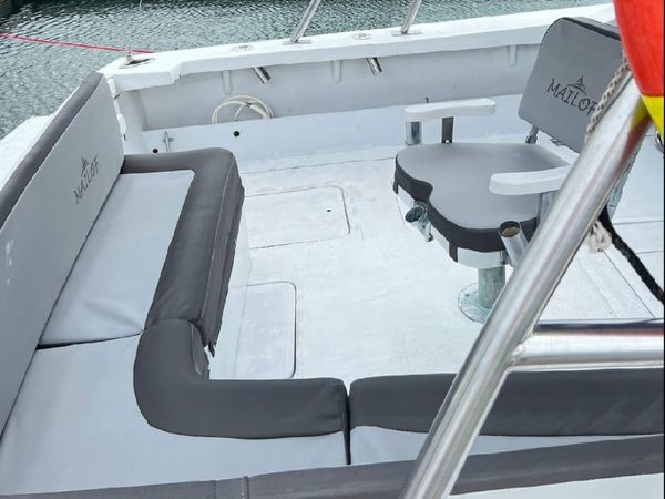 Bertram 28 Flybridge | Mailof