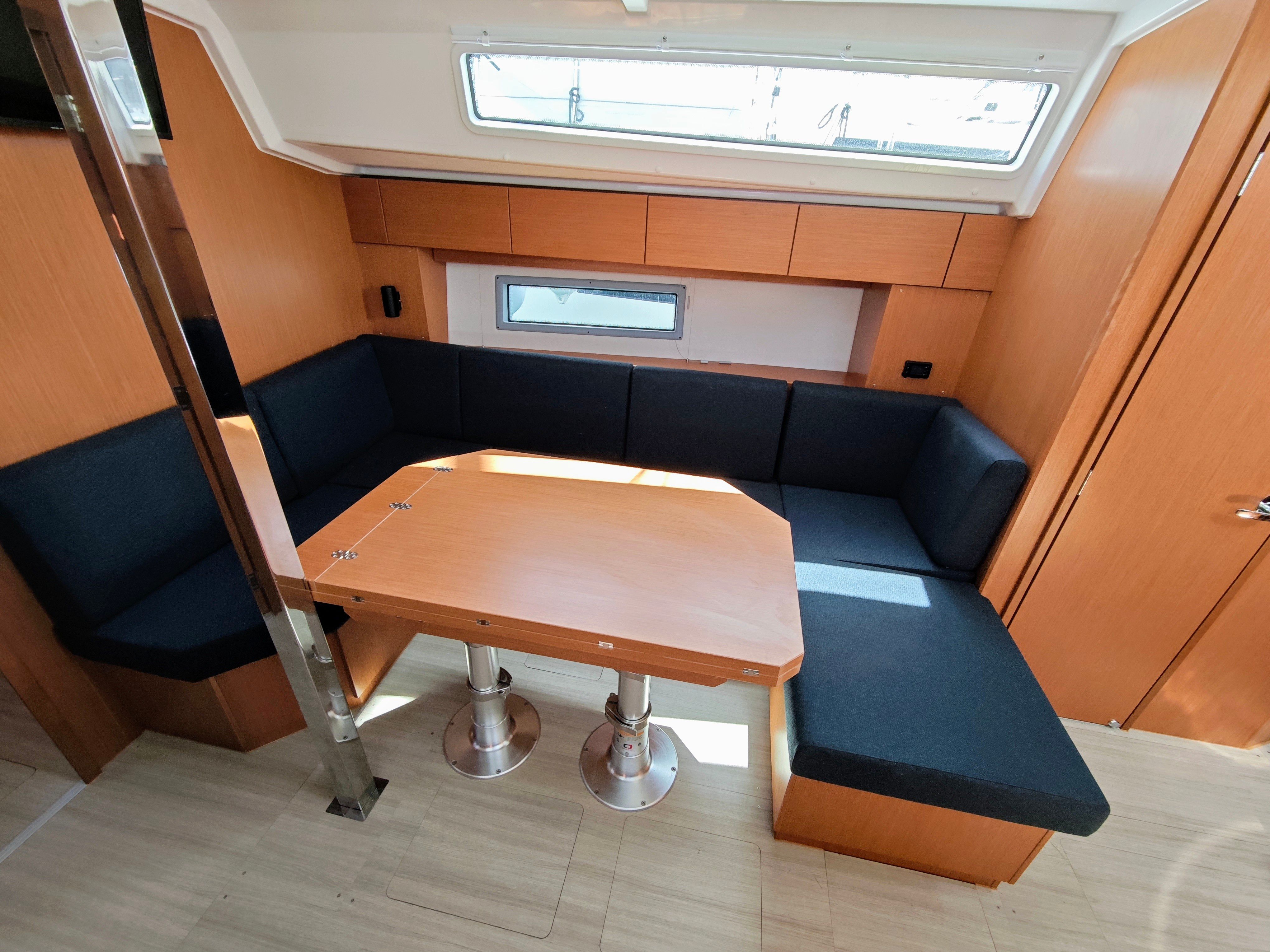 Bavaria C42 | Zen