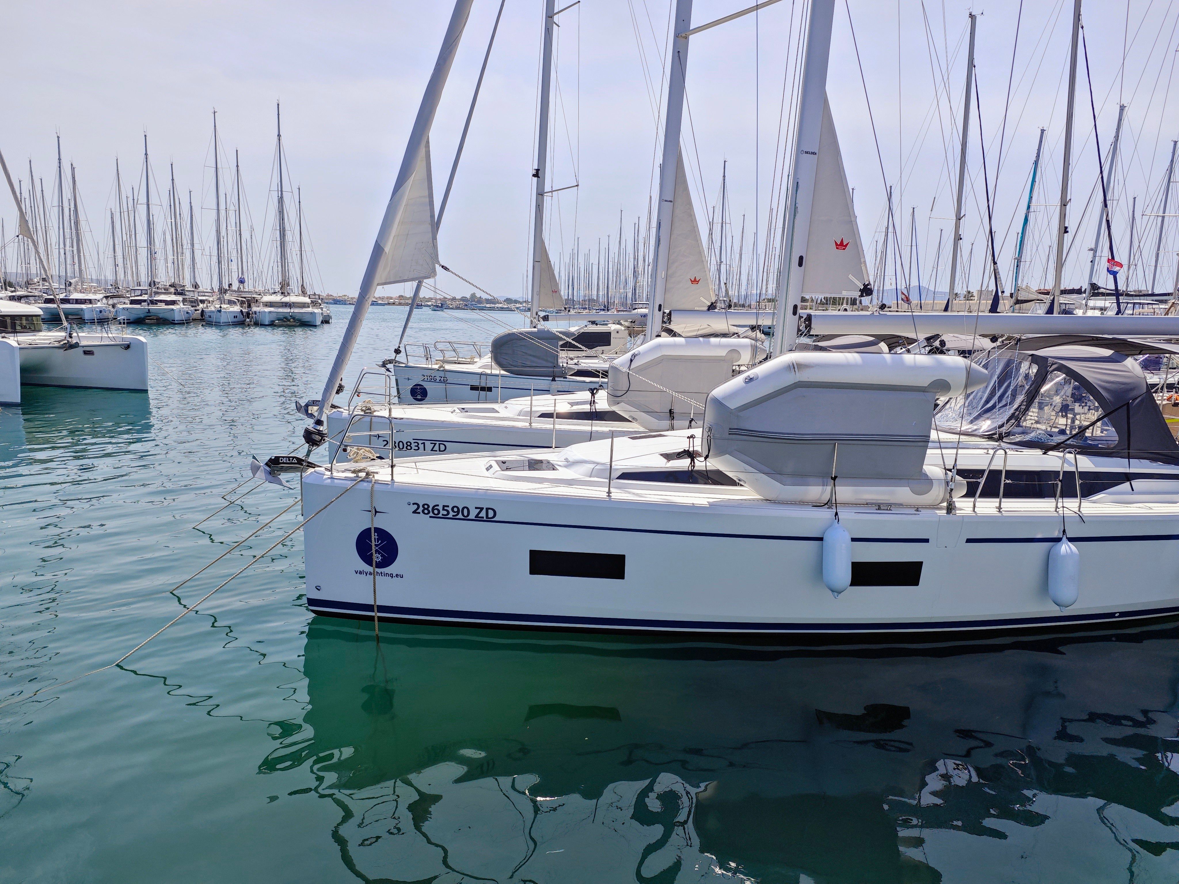 Bavaria C42 | Zen