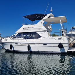 Bayliner 3587 | Bossa Nova
