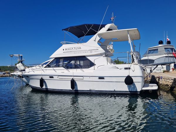 Bayliner 3587 | Bossa Nova