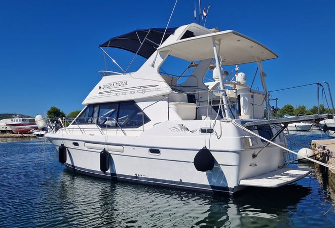 Bayliner 3587 | Bossa Nova