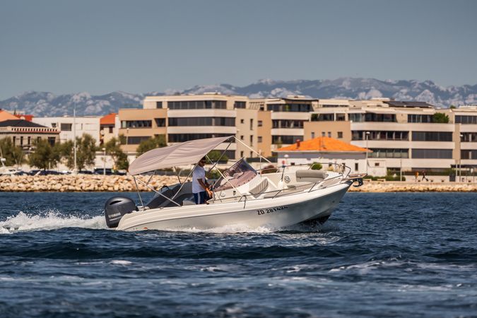 Atlantic Marine 670 | Open