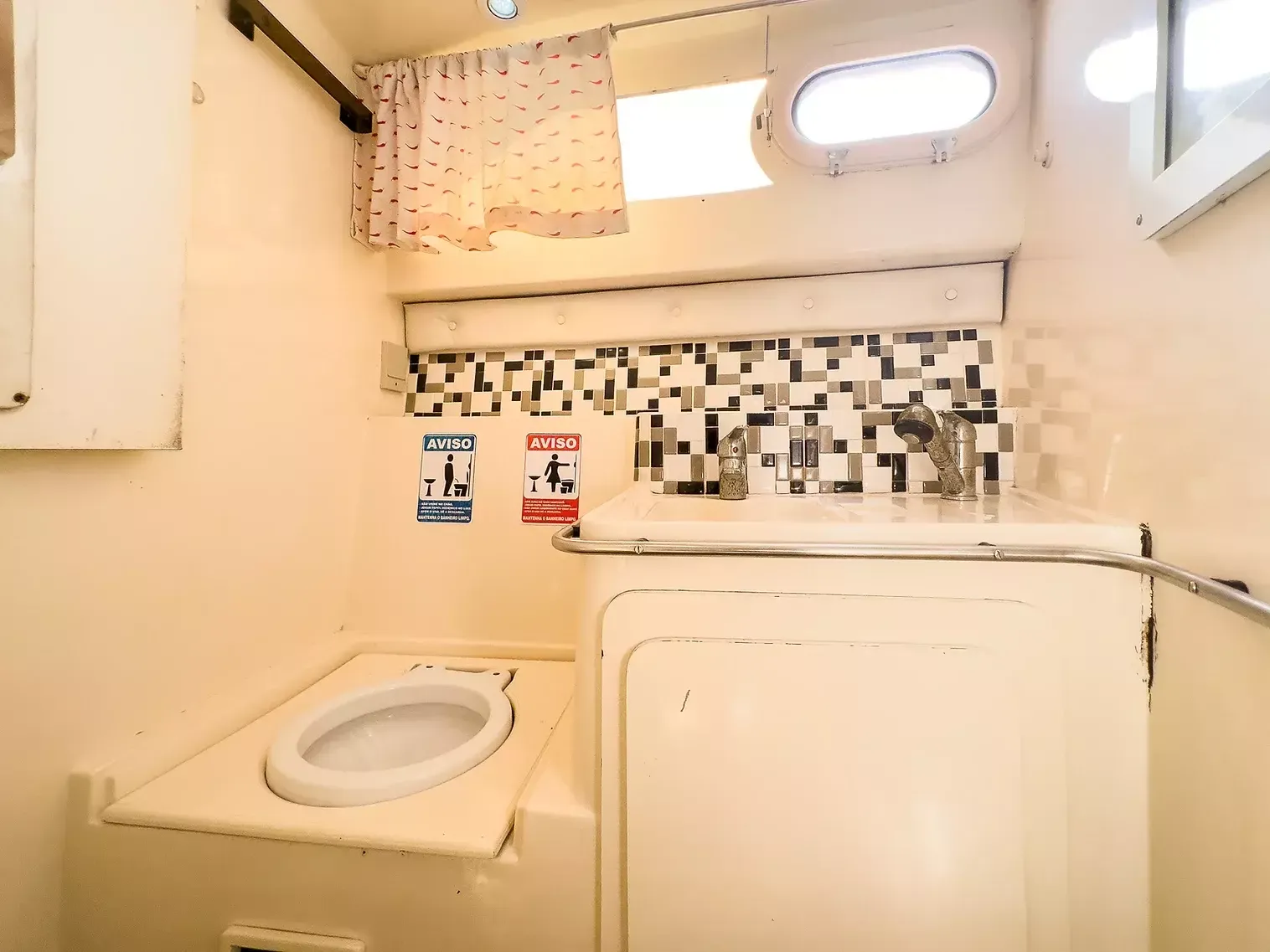 Cobra Yachts 39 | Weboat 3