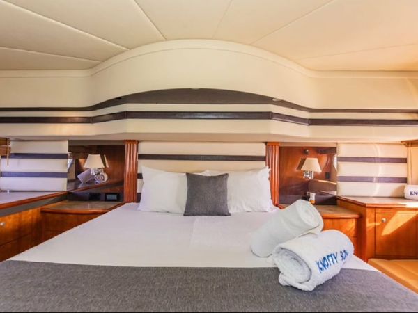 Cruiser Yachts 55 | Knotty Boy