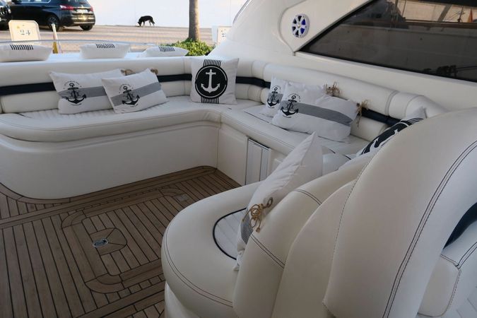 Sunseeker Camargue 50 | Naya