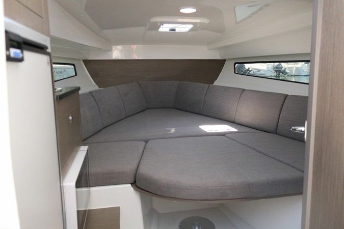 Beneteau Flyer 8 Sundeck | Poppy