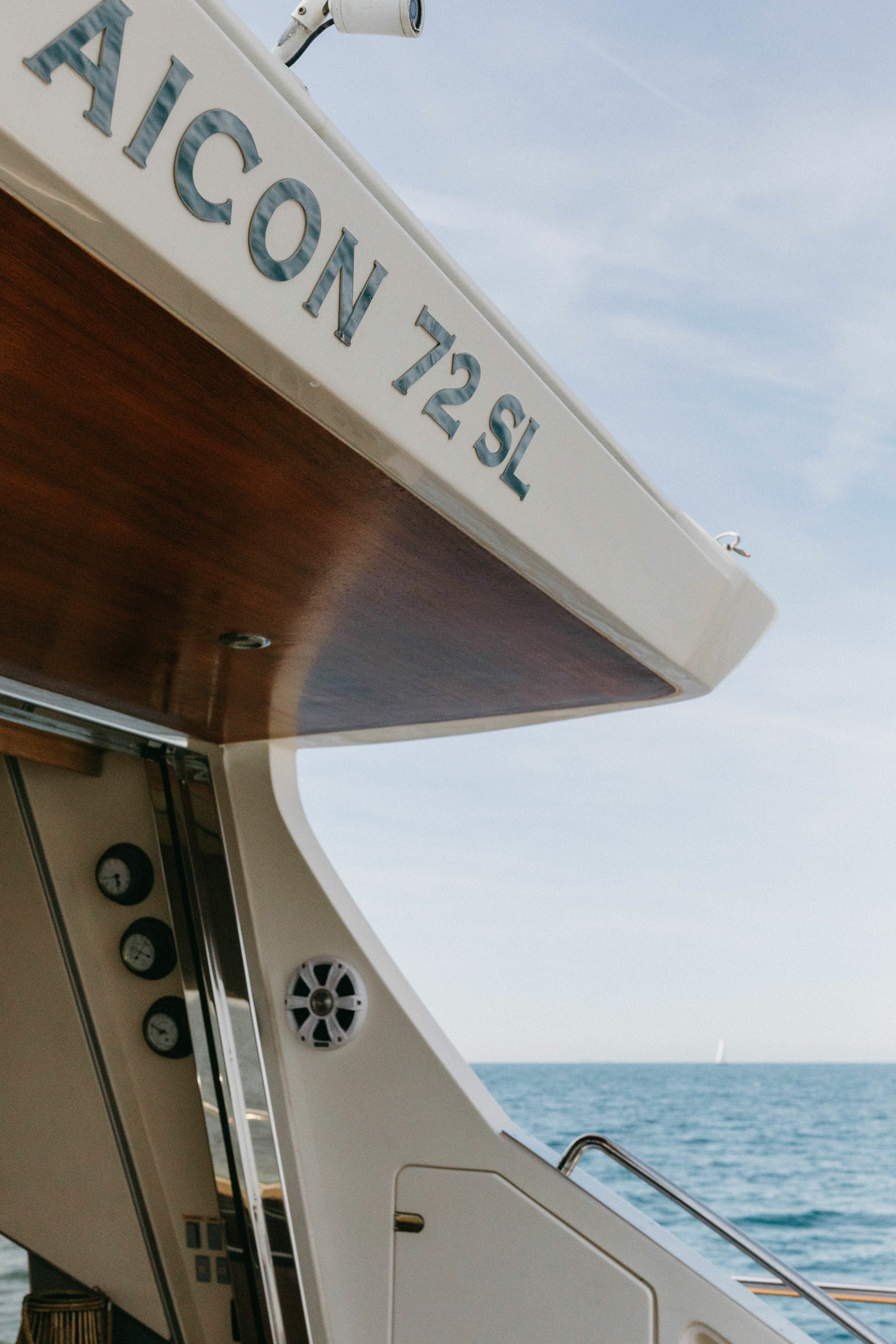 Aicon 72 | Manzanos 2