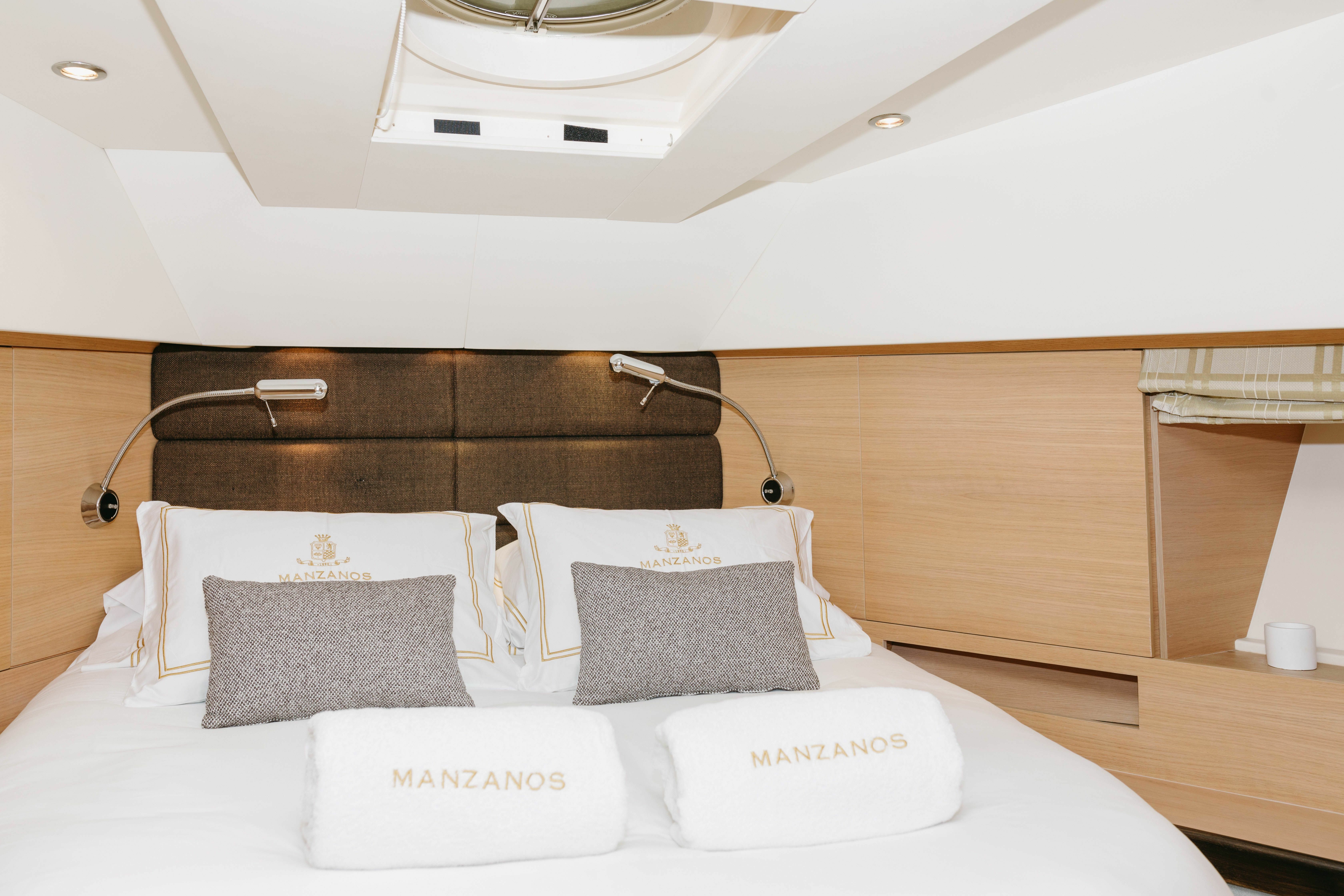 Aicon 72 | Manzanos 2