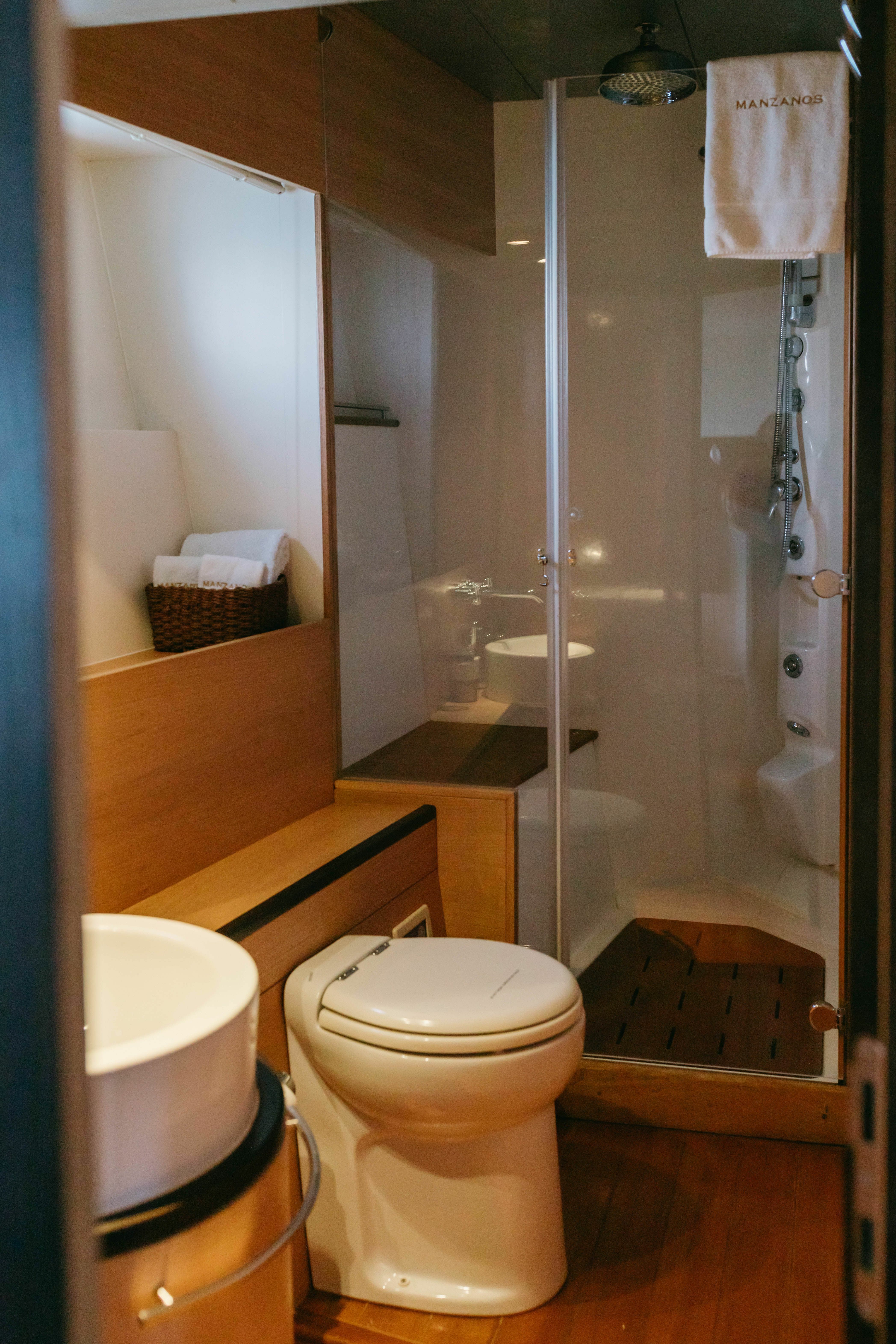 Aicon 72 | Manzanos 2