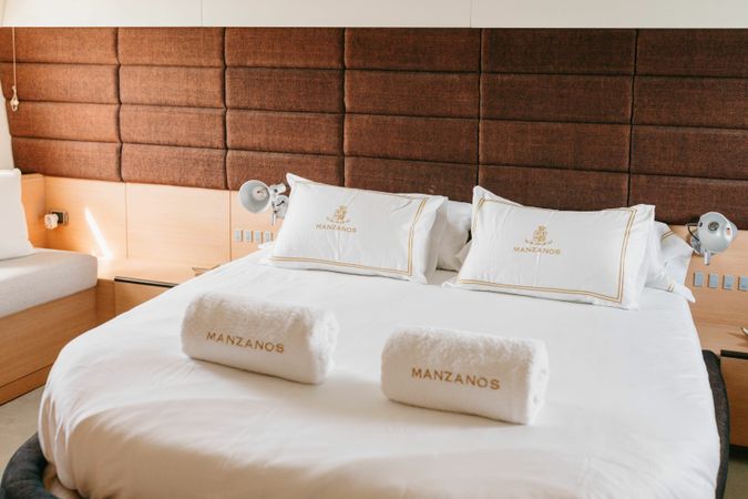 Aicon 72 | Manzanos 2