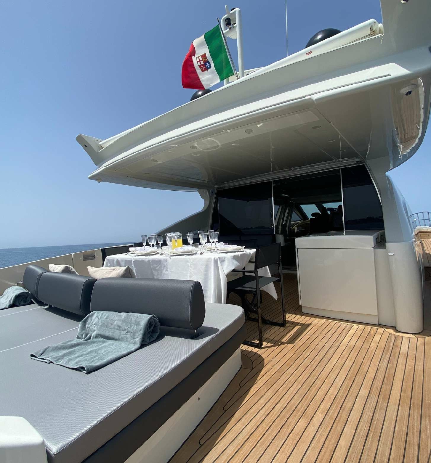 Azimut 86 S | SQP