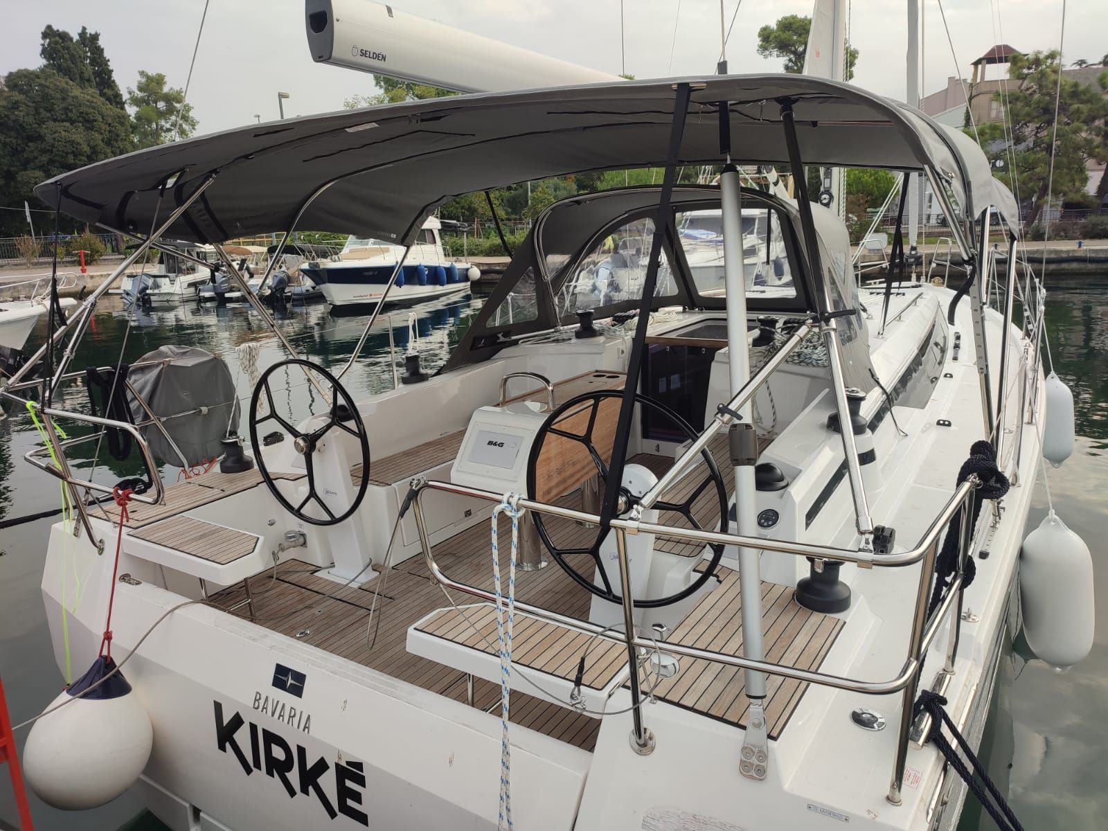Bavaria C38 | Kirke