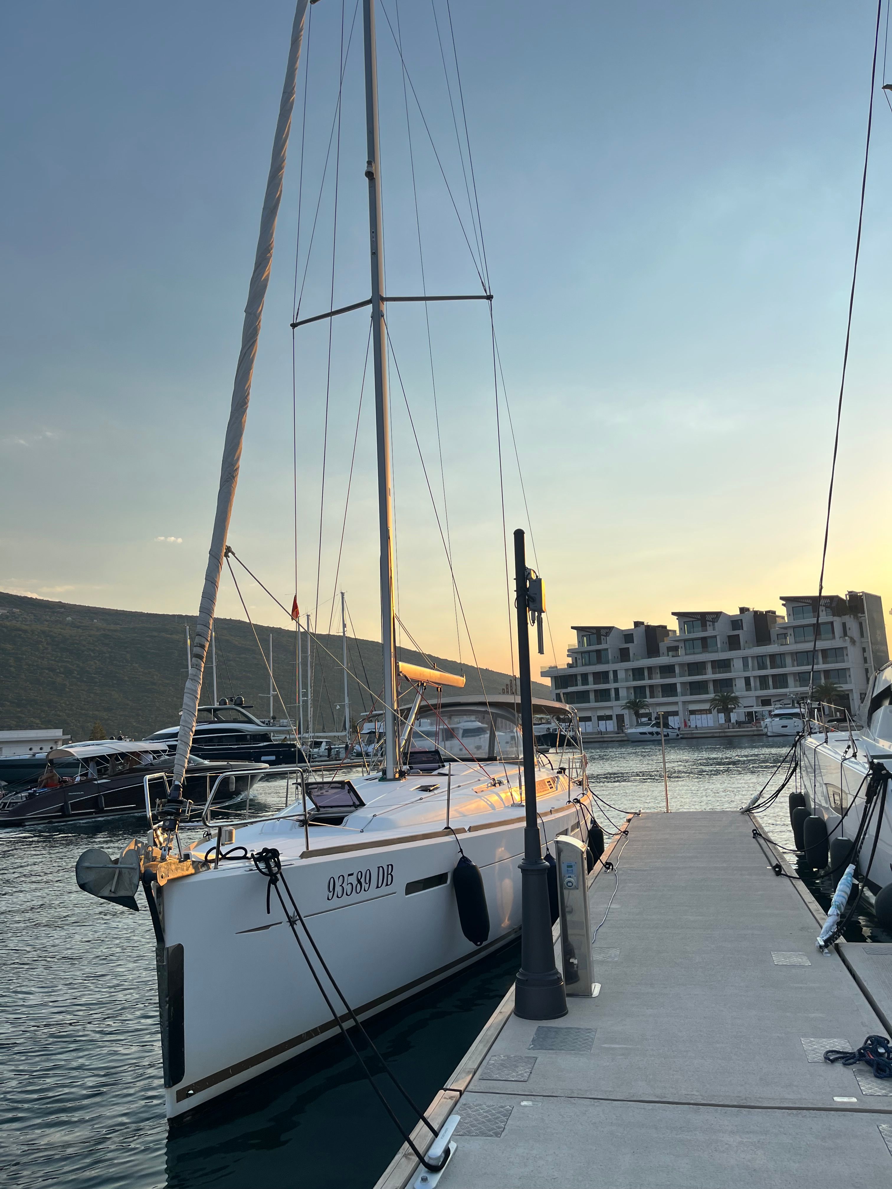 Jeanneau Sun Odyssey 439 | Mario