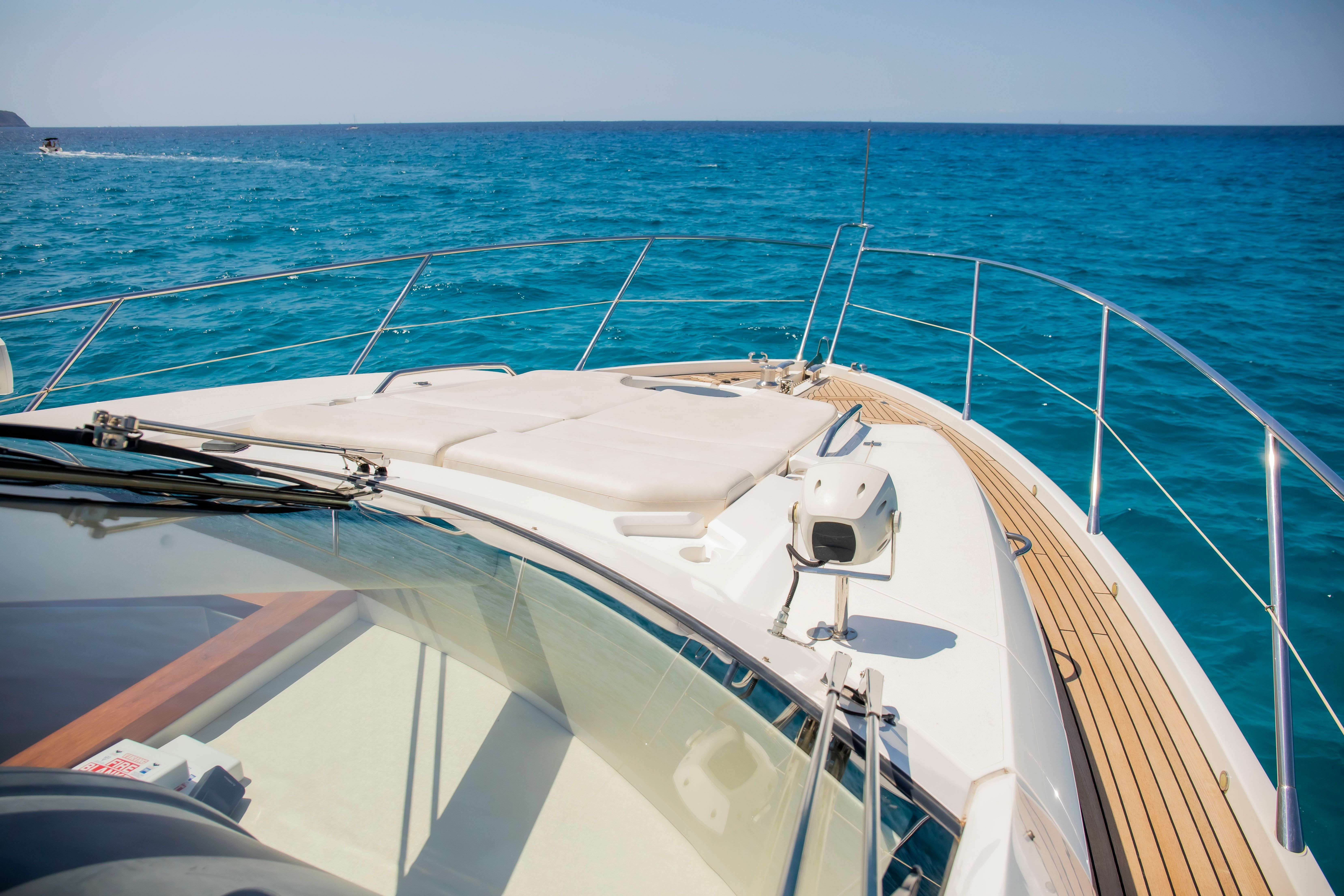 Sunseeker Manhattan 63 | Midnight Summer Dream