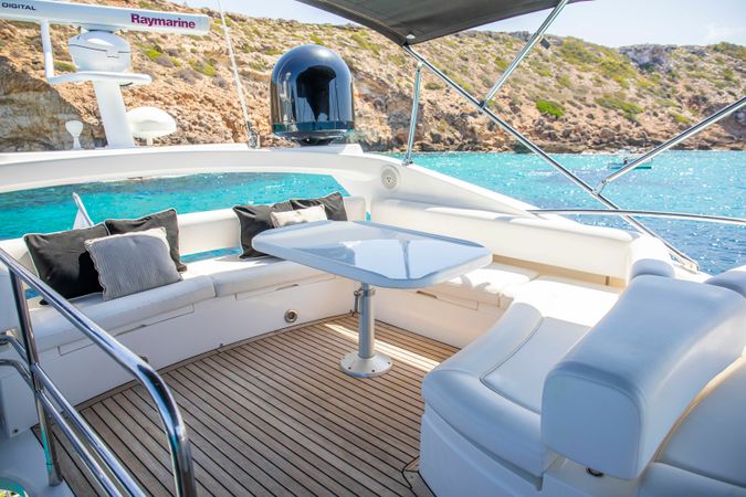 Sunseeker Manhattan 63 | Midnight Summer Dream