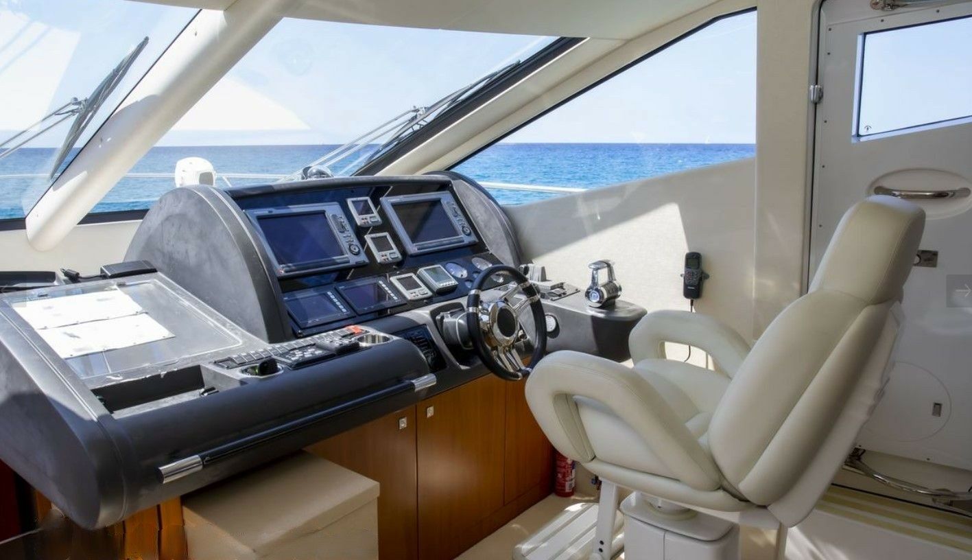 Sunseeker Manhattan 63 | Midnight Summer Dream