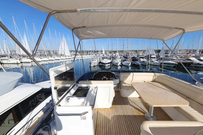 Greenline 48 | Vegas