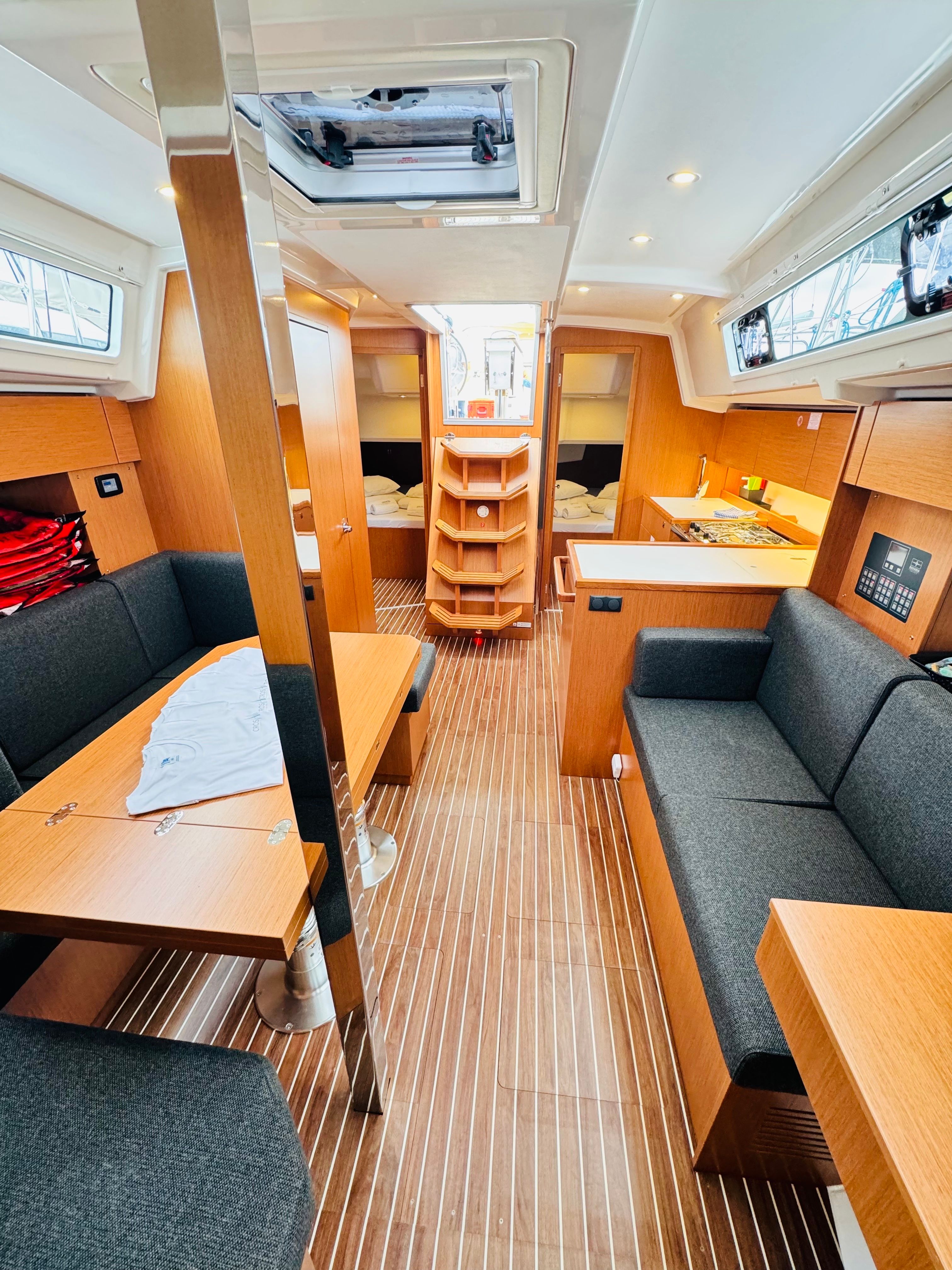 Bavaria C38 | Simbad